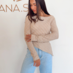 Blusa Fio Assimétrica