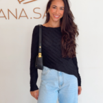 Blusa Fio Assimétrica